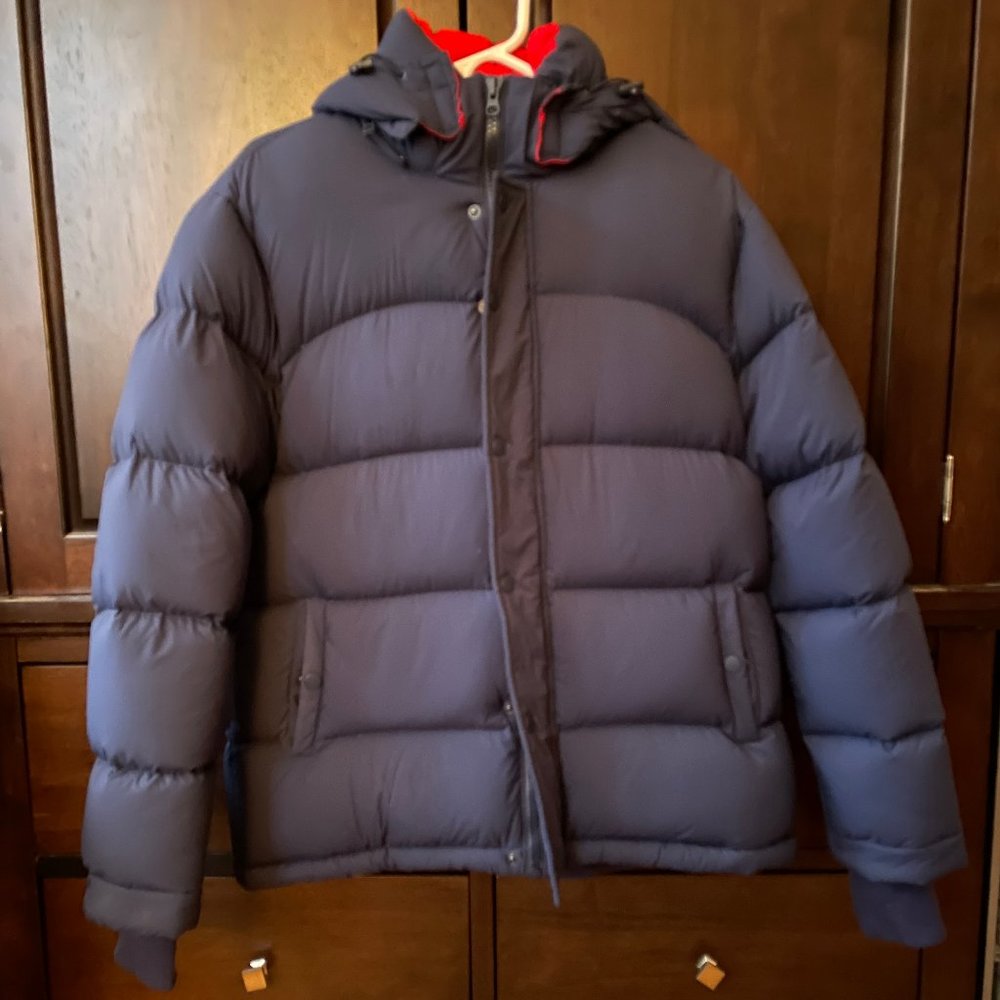 Aritzia The Super Puff Jacket (Goose down puffer )